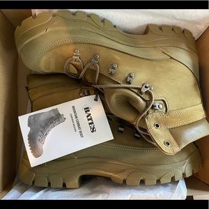 Brand new Bates combat hiker boots size 12R